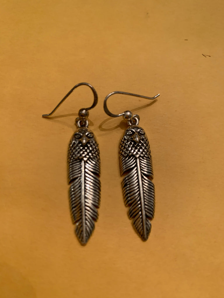 EAGLE FEATHER EARRINGS - THE NAMBE TRADING POST AND THE MUSEUM OF WESTERN  FILM & COSTUME